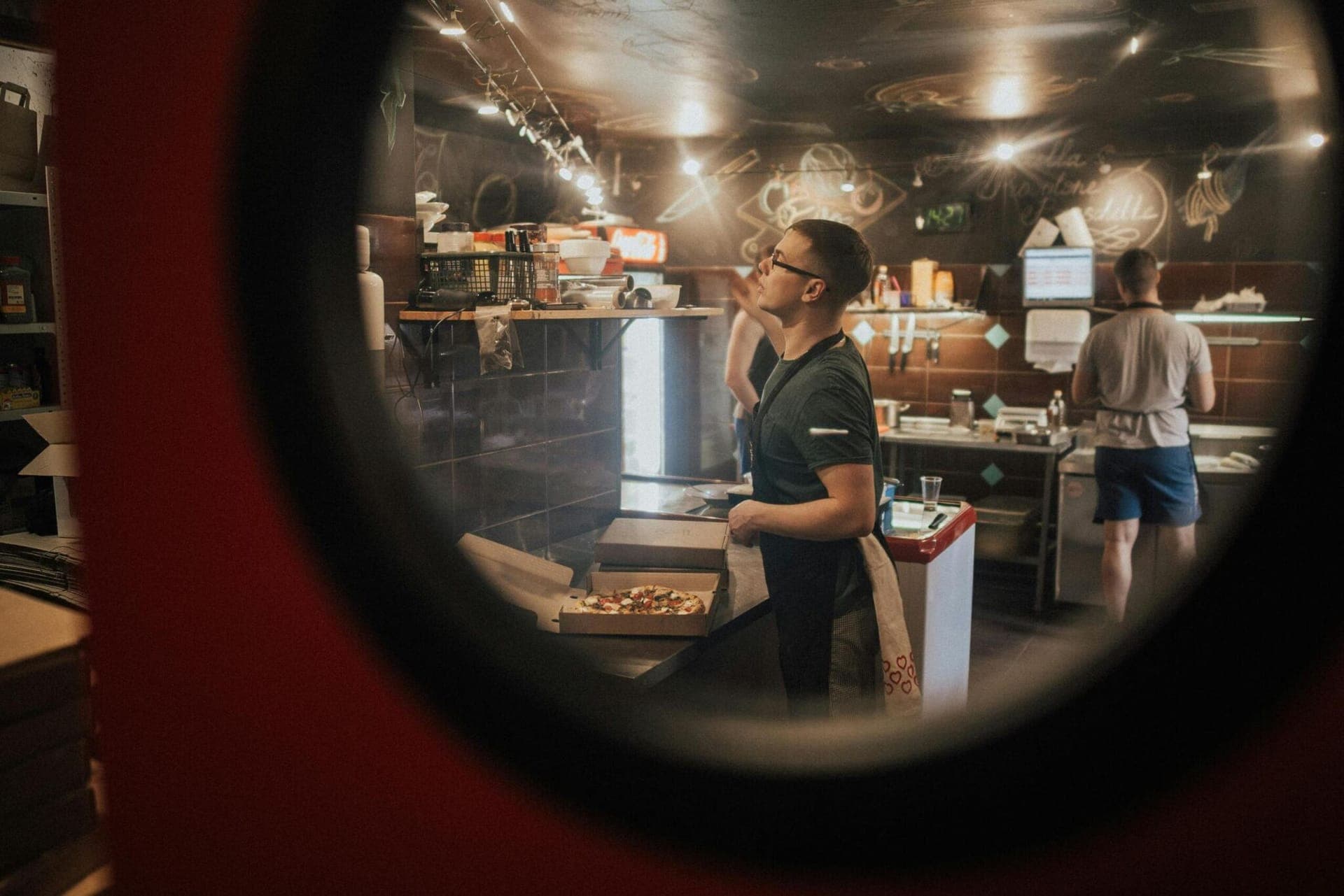 Pizza kitchen operations — building systems
